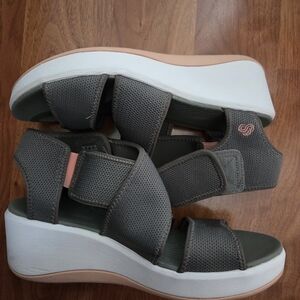 Cloudsteppers by Clarks Light Green Sandals